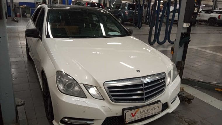 Mercedes-Benz E-класс 2012 года, 257 164 км - вид 2