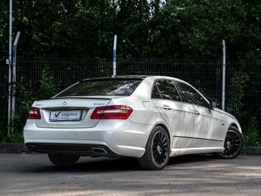 Mercedes-Benz E-класс 2012 года, 257 164 км - вид 2