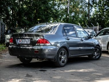 Mitsubishi Lancer 2006 года, 215 228 км - вид 2