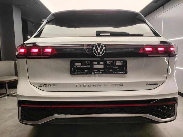 Volkswagen Tiguan L, 2024 - вид 4