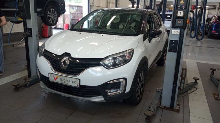 Renault Kaptur 2018 года, 91 880 км - вид 1