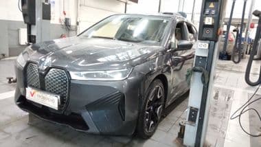 BMW iX 2021 года, 72 305 км - вид 1