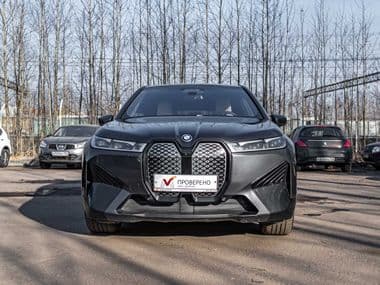 BMW iX 2021 года, 72 305 км - вид 2