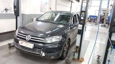 Volkswagen Touareg 2014 года, 461 086 км | VIN 07440 - вид 1