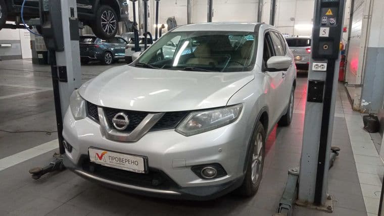 Nissan X-Trail 2017 года, 195 068 км - вид 1