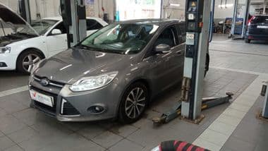 Ford Focus 2012 года, 176 961 км - вид 1