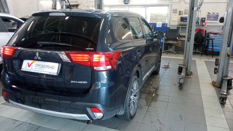 Mitsubishi Outlander, 2016 - вид 3