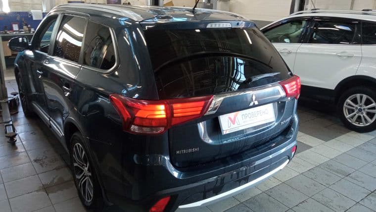 Mitsubishi Outlander, 2016 - вид 4