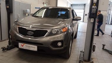 KIA Sorento 2011 года, 136 855 км - вид 1