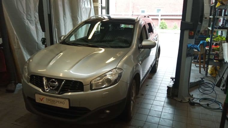 Nissan Qashqai+2, 2011 - вид 2