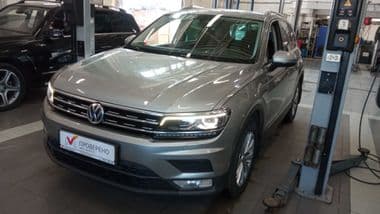 Volkswagen Tiguan 2017 года, 148 050 км - вид 1