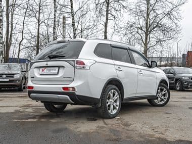 Mitsubishi Outlander 2014 года, 208 141 км - вид 2