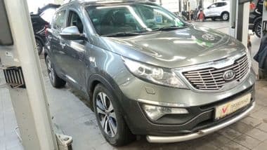 KIA Sportage 2011 года, 297 036 км - вид 2