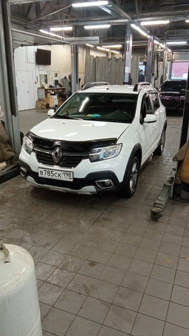 Renault Sandero Stepway 2019 года, 72 750 км - вид 1