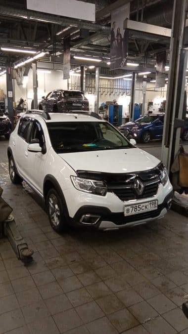 Renault Sandero Stepway 2019 года, 72 750 км - вид 2