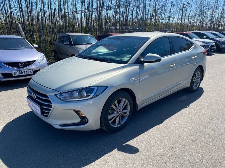 Hyundai Elantra, 2017