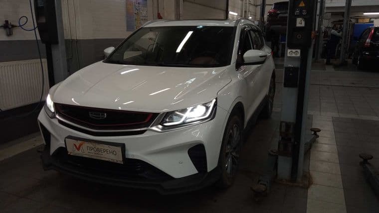 Geely Coolray 2021 года, 41 680 км - вид 1