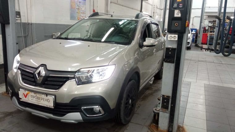 Renault Sandero Stepway 2018 года, 73 258 км - вид 1