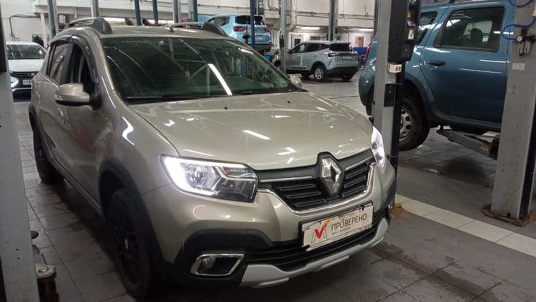 Renault Sandero Stepway 2018 года, 73 258 км - вид 2