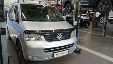 Volkswagen Multivan 2008 года, 254 225 км - вид 2