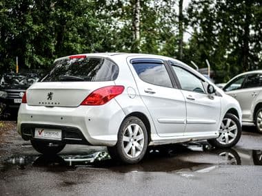 Peugeot 308 2010 года, 182 412 км - вид 2
