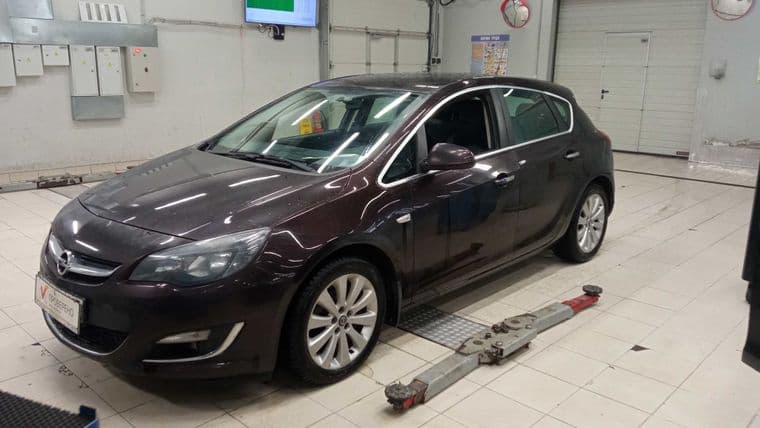 Opel Astra 2013 года, 128 429 км - вид 1