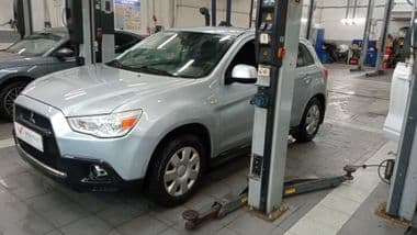 Mitsubishi ASX 2011 года, 283 516 км - вид 1