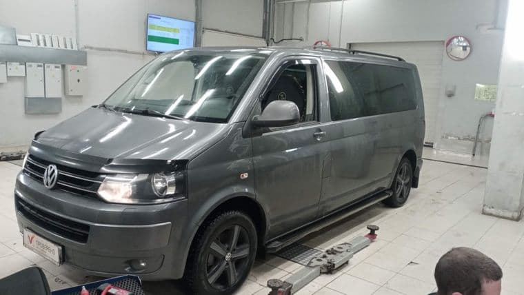 Volkswagen Multivan, 2010