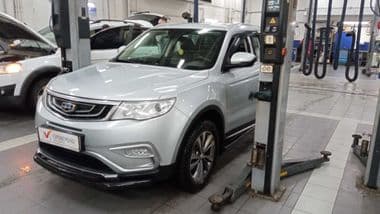 Geely Atlas 2018 года, 70 000 км - вид 1