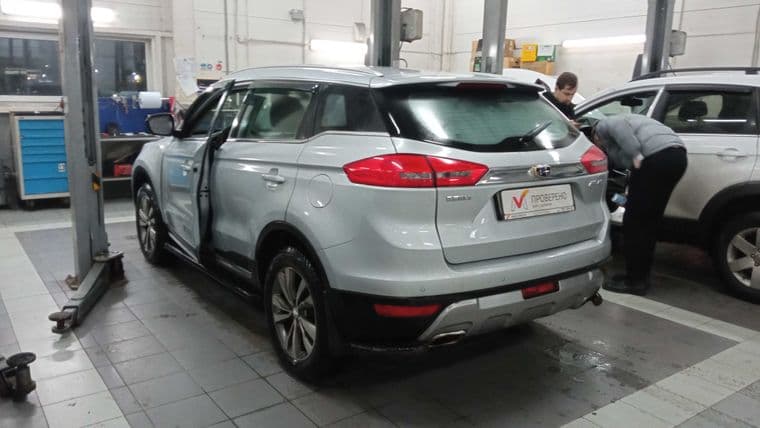 Geely Atlas, 2018 - вид 3
