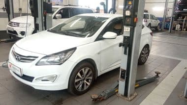 Hyundai Solaris 2015 года, 167 000 км - вид 1