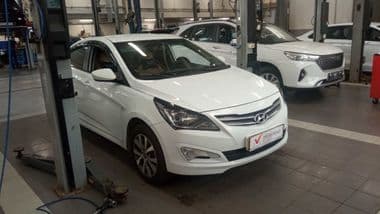 Hyundai Solaris 2015 года, 167 000 км - вид 2