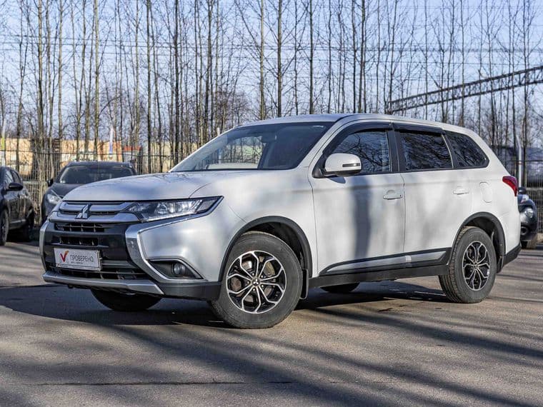 Mitsubishi Outlander 2017 года, 133 223 км - вид 1