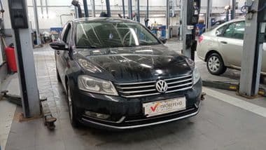 Volkswagen Passat 2012 года, 224 461 км - вид 2