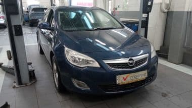 Opel Astra 2012 года, 166 176 км - вид 2