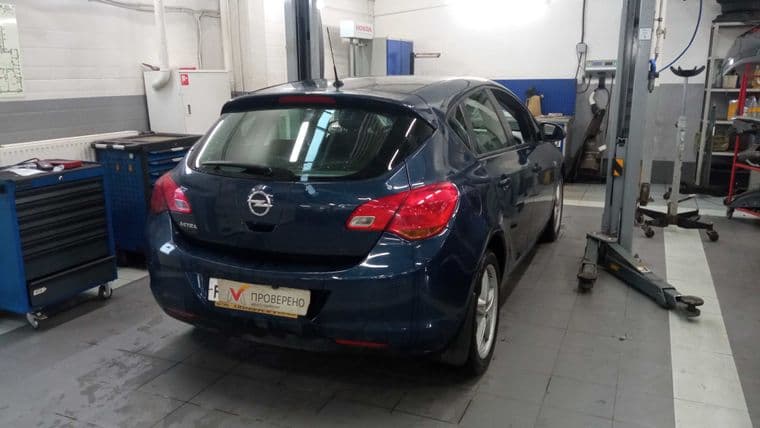 Opel Astra, 2012 - вид 2