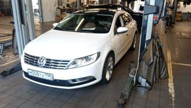 Volkswagen Passat CC 2014 года, 163 784 км - вид 1