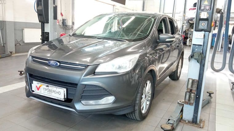 Ford Kuga 2015 года, 260 344 км - вид 1