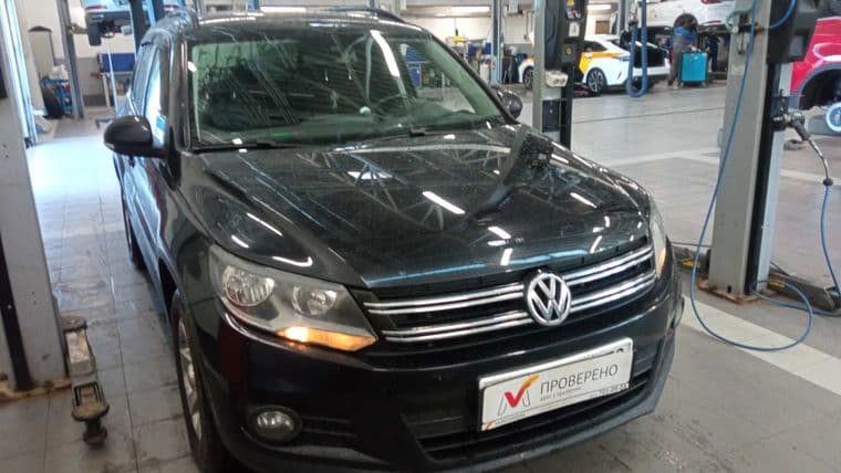 Volkswagen Tiguan, 2013 - вид 1