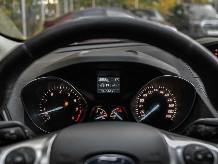 Ford Kuga, 2015 - вид 4