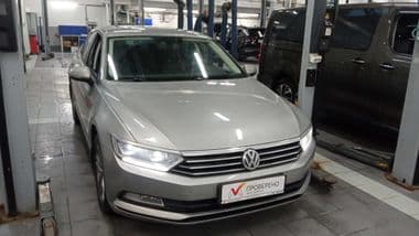 Volkswagen Passat 2016 года, 153 533 км - вид 2