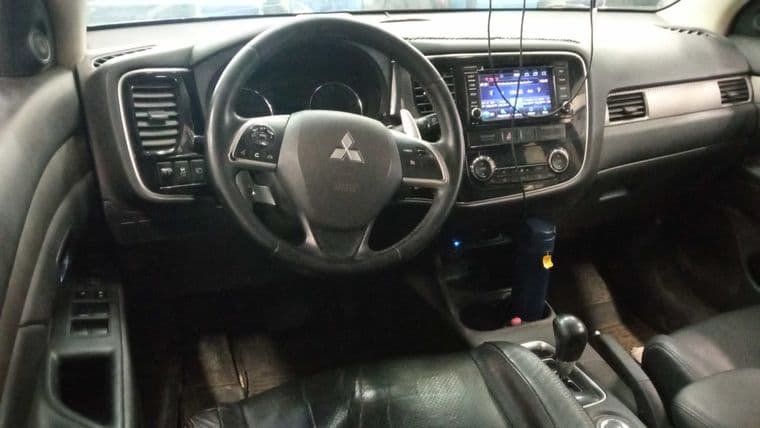 Mitsubishi Outlander, 2014 - вид 4