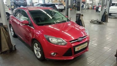 Ford Focus 2013 года, 109 621 км - вид 2