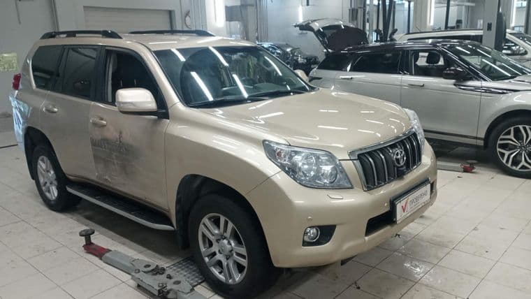 Toyota Land Cruiser Prado, 2013 - вид 2