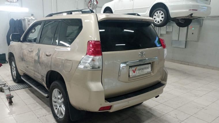 Toyota Land Cruiser Prado, 2013 - вид 4