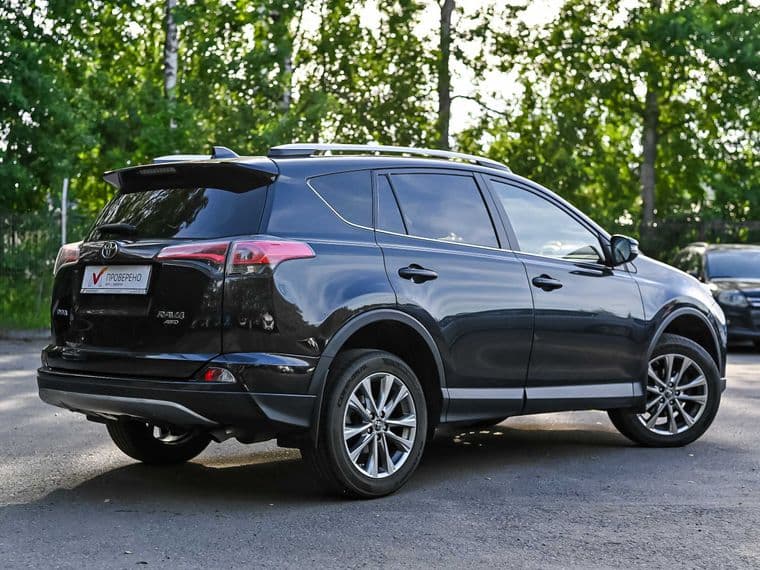 Toyota RAV4 2017 года, 72 574 км - вид 2