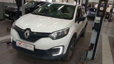 Renault Kaptur 2018 года, 115 000 км - вид 1