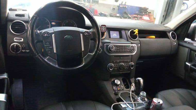 Land Rover Discovery, 2010 - вид 4
