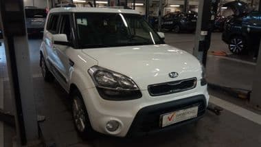 KIA Soul 2014 года, 191 542 км - вид 2