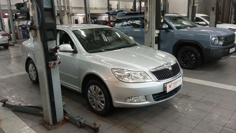 Skoda Octavia 2012 года, 145 430 км - вид 2